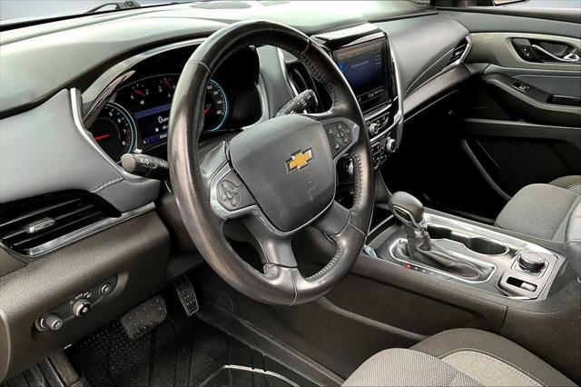 used 2021 Chevrolet Traverse car, priced at $23,588