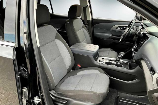 used 2021 Chevrolet Traverse car, priced at $23,588
