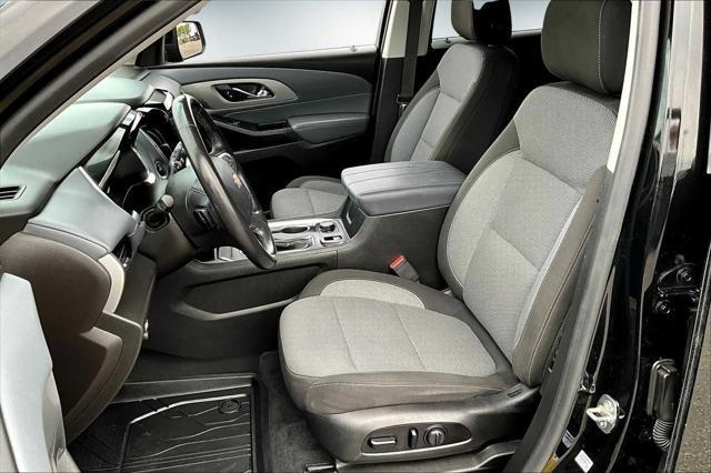 used 2021 Chevrolet Traverse car, priced at $23,588
