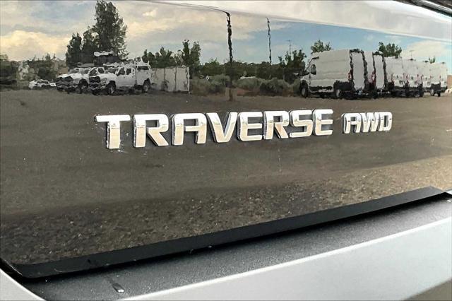 used 2021 Chevrolet Traverse car, priced at $23,588