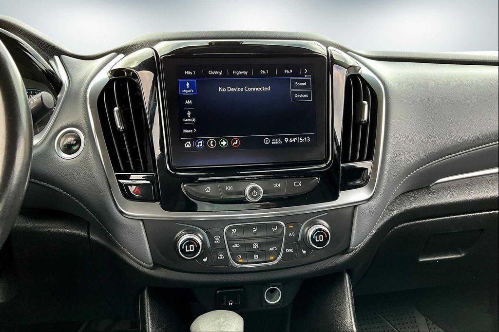 used 2021 Chevrolet Traverse car, priced at $22,888