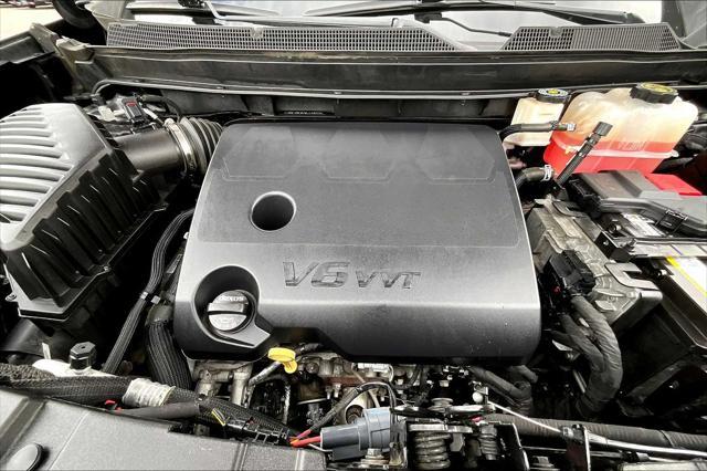 used 2021 Chevrolet Traverse car, priced at $23,588