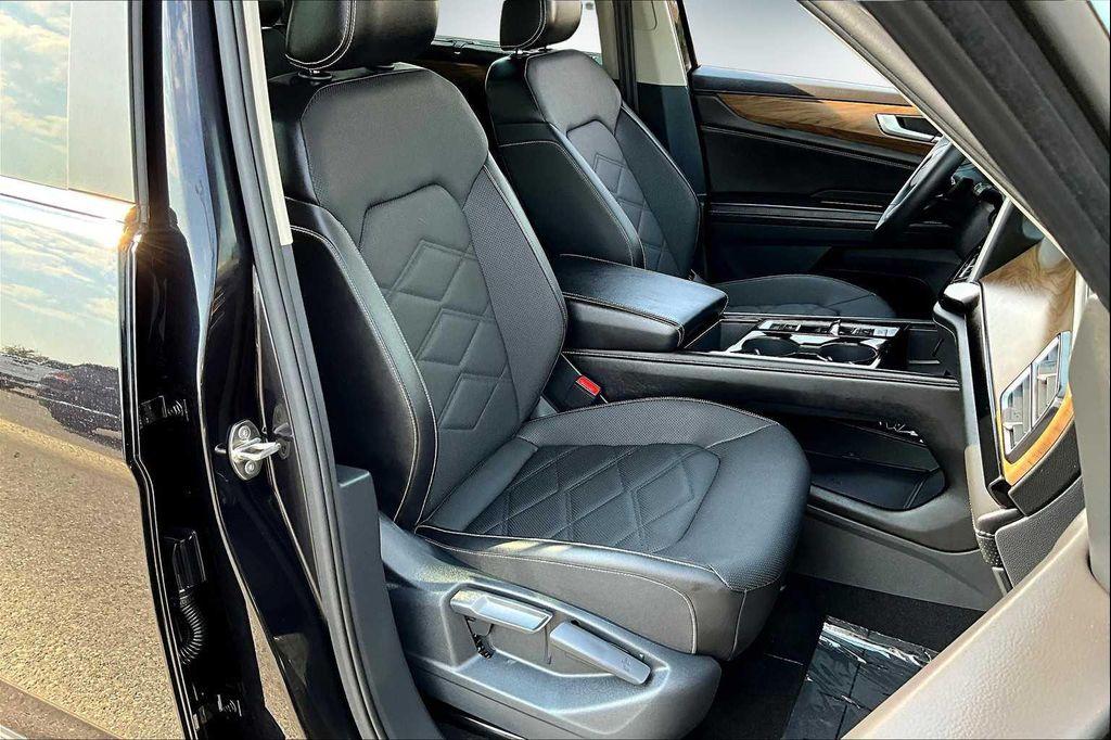 used 2024 Volkswagen Atlas car, priced at $29,688
