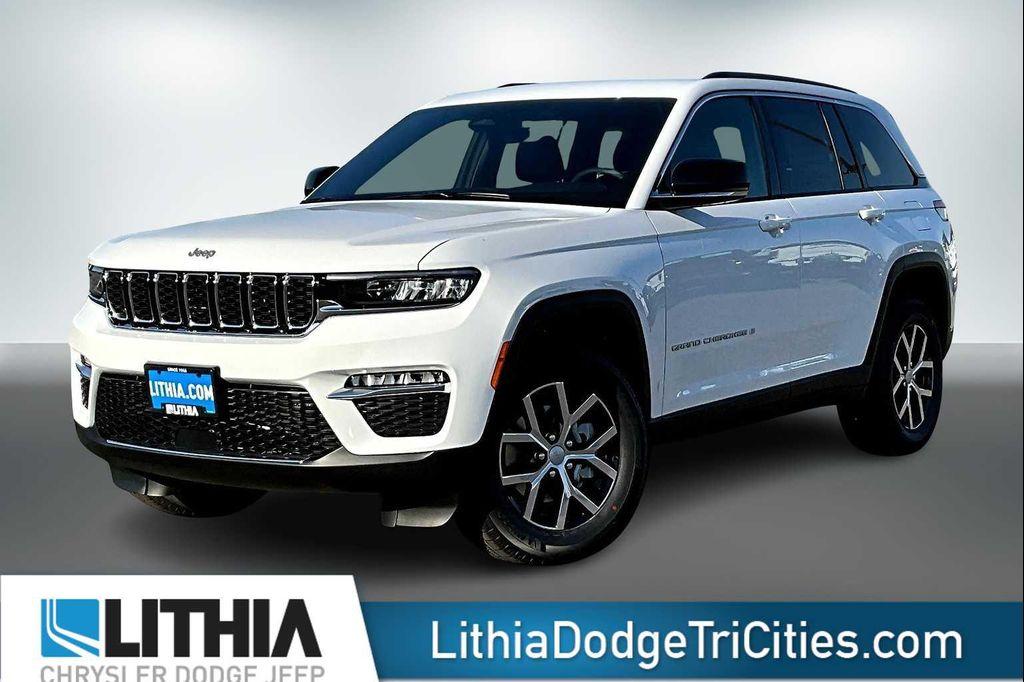 new 2025 Jeep Grand Cherokee car, priced at $43,570