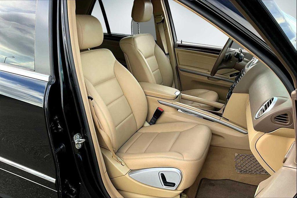 used 2011 Mercedes-Benz M-Class car, priced at $9,688