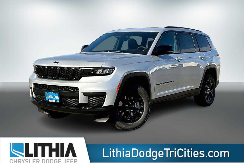 new 2025 Jeep Grand Cherokee L car, priced at $42,025