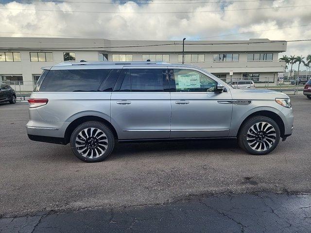 new 2024 Lincoln Navigator L car, priced at $112,240