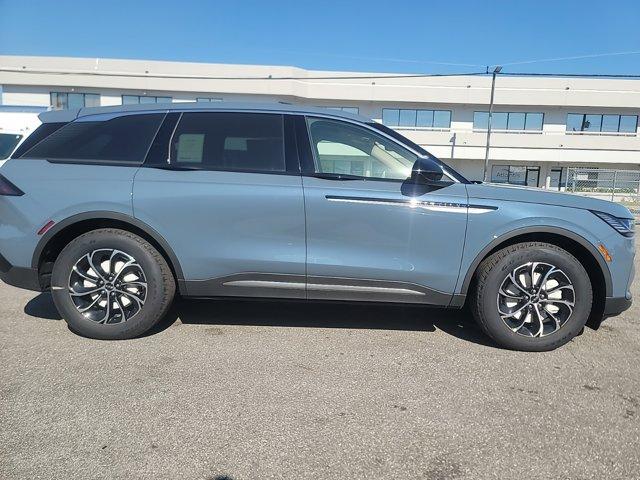 new 2025 Lincoln Nautilus car, priced at $56,263