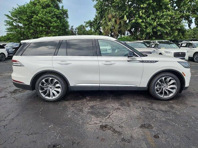 new 2025 Lincoln Aviator car, priced at $65,012