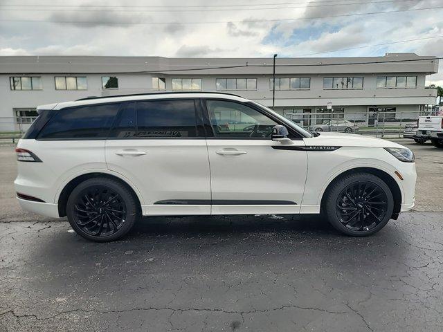 new 2025 Lincoln Aviator car, priced at $72,596