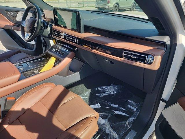 new 2025 Lincoln Aviator car, priced at $75,500