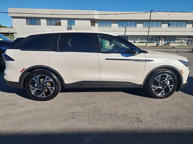 new 2024 Lincoln Nautilus car, priced at $52,105