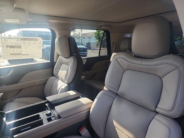 new 2024 Lincoln Navigator L car, priced at $96,580