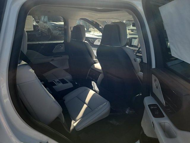 new 2025 Lincoln Aviator car, priced at $71,372