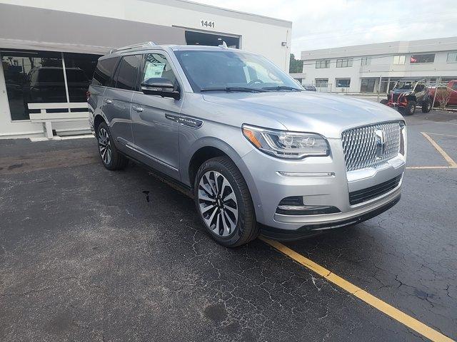 new 2024 Lincoln Navigator car, priced at $85,000