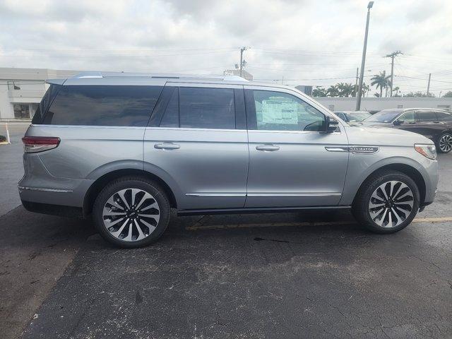 new 2024 Lincoln Navigator car, priced at $85,000