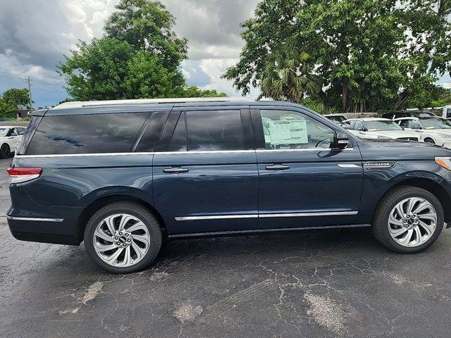 new 2024 Lincoln Navigator L car, priced at $97,285