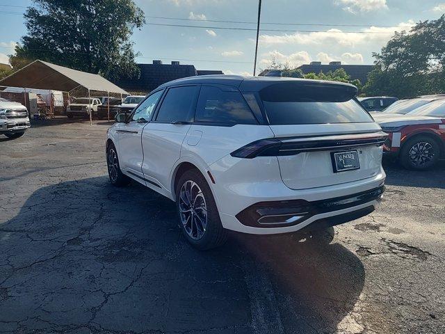 new 2025 Lincoln Nautilus car, priced at $60,377