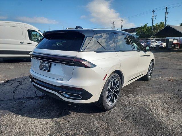 new 2025 Lincoln Nautilus car, priced at $60,377