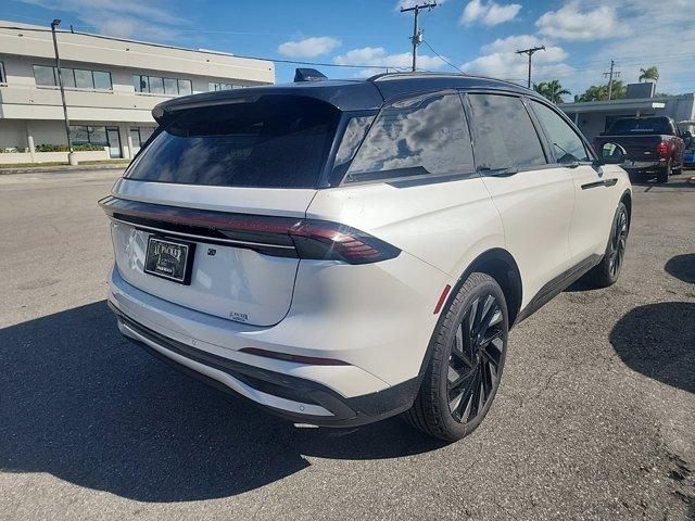 new 2025 Lincoln Nautilus car, priced at $63,257