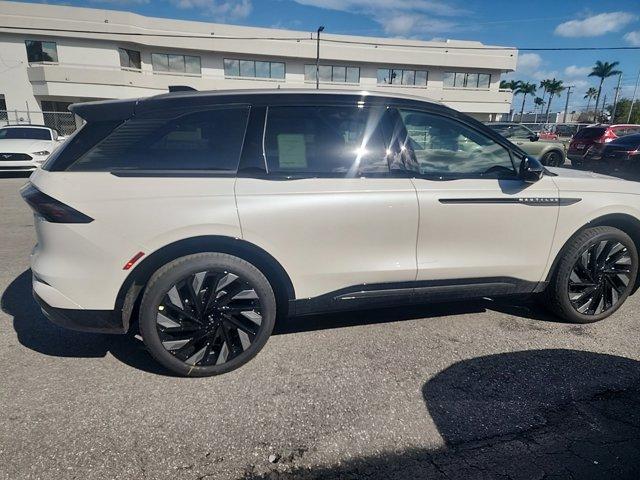 new 2025 Lincoln Nautilus car, priced at $63,257