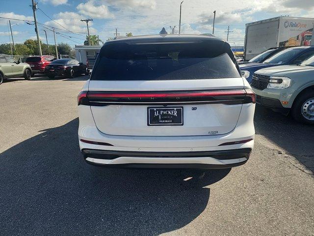 new 2025 Lincoln Nautilus car, priced at $63,257