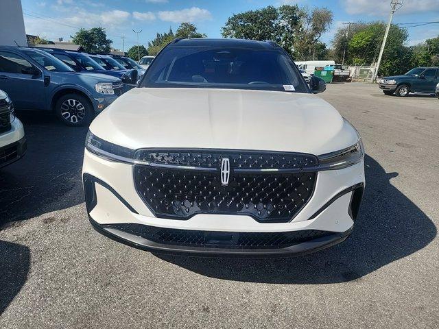 new 2025 Lincoln Nautilus car, priced at $63,257