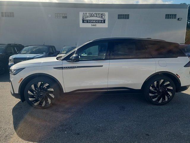 new 2025 Lincoln Nautilus car, priced at $63,257