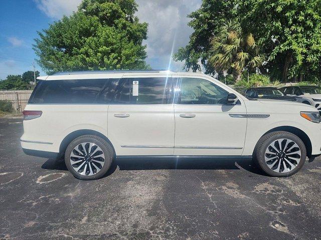 new 2024 Lincoln Navigator L car, priced at $98,220