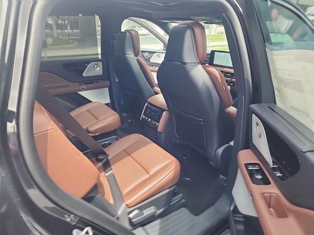 new 2025 Lincoln Aviator car, priced at $72,380