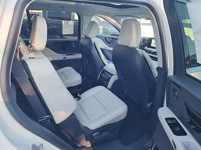 new 2025 Lincoln Aviator car, priced at $65,108