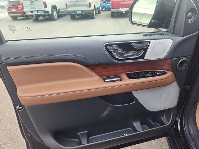 new 2024 Lincoln Navigator car, priced at $99,304