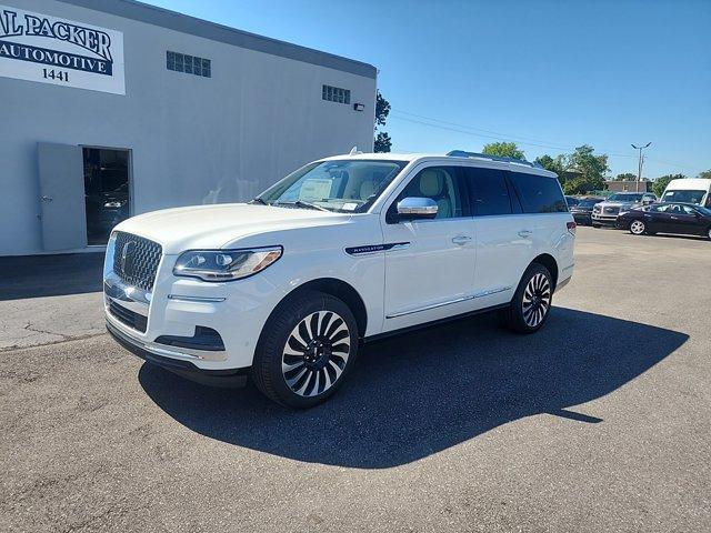 new 2024 Lincoln Navigator car