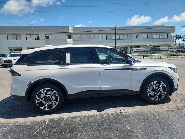 new 2024 Lincoln Nautilus car, priced at $49,070