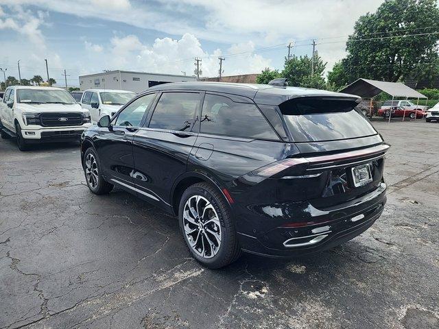 new 2024 Lincoln Nautilus car, priced at $55,709