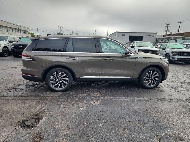 new 2025 Lincoln Aviator car, priced at $56,324