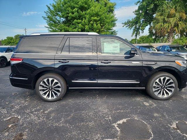 new 2024 Lincoln Navigator car, priced at $95,283