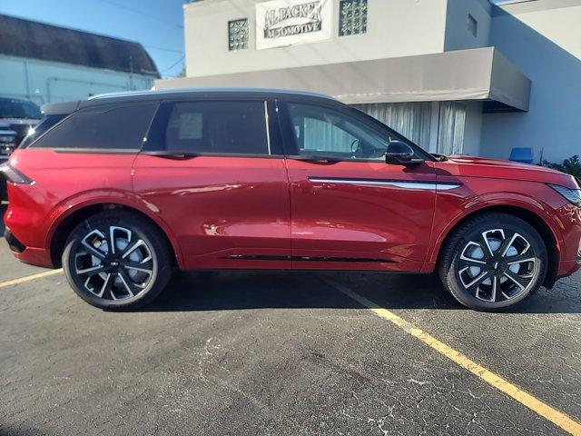 new 2025 Lincoln Nautilus car, priced at $61,097