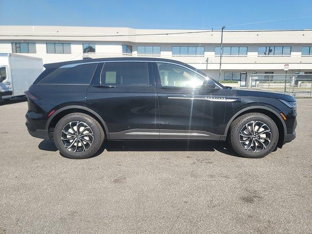 new 2025 Lincoln Nautilus car, priced at $53,719