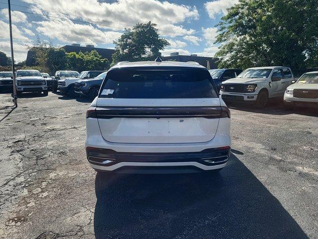 new 2025 Lincoln Nautilus car, priced at $60,377