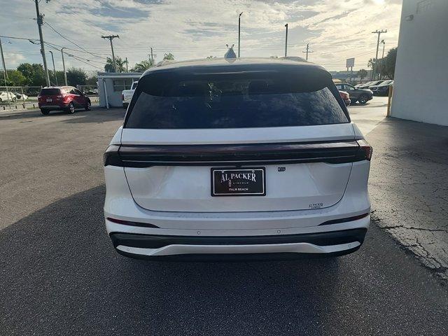 new 2025 Lincoln Nautilus car, priced at $81,295