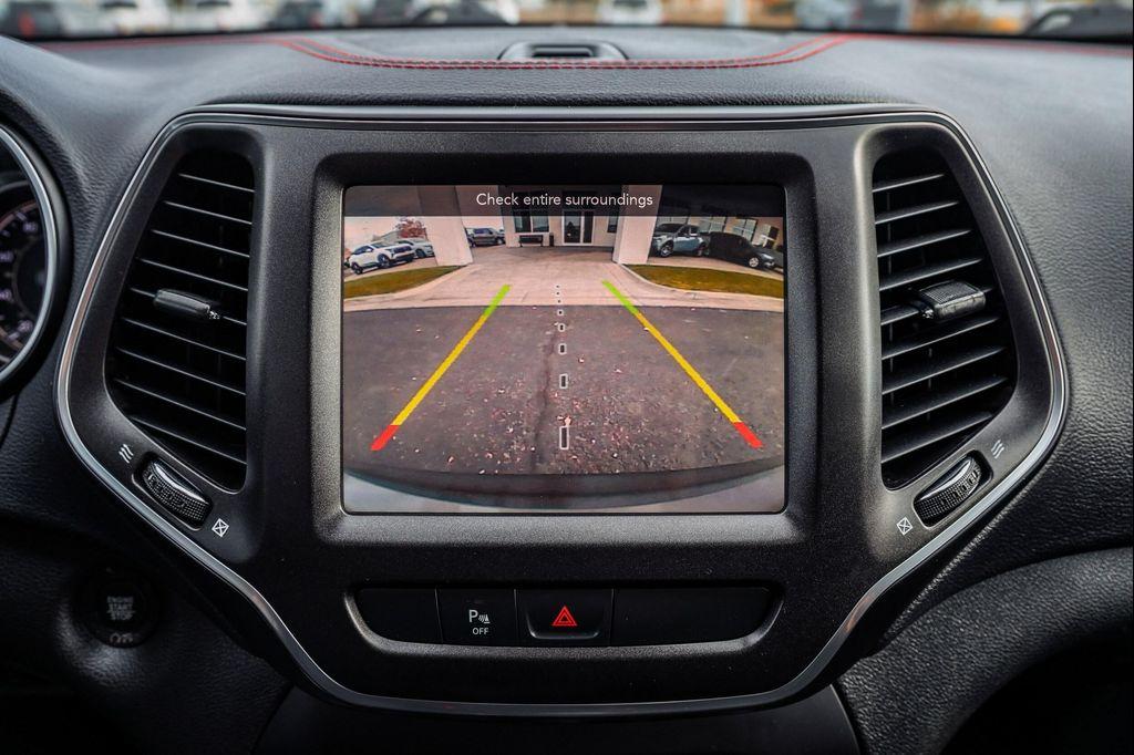 used 2019 Jeep Cherokee car, priced at $18,399