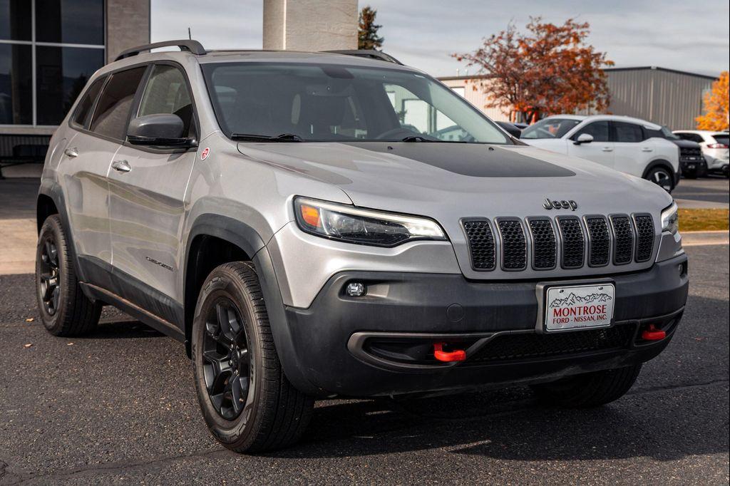 used 2019 Jeep Cherokee car, priced at $18,399