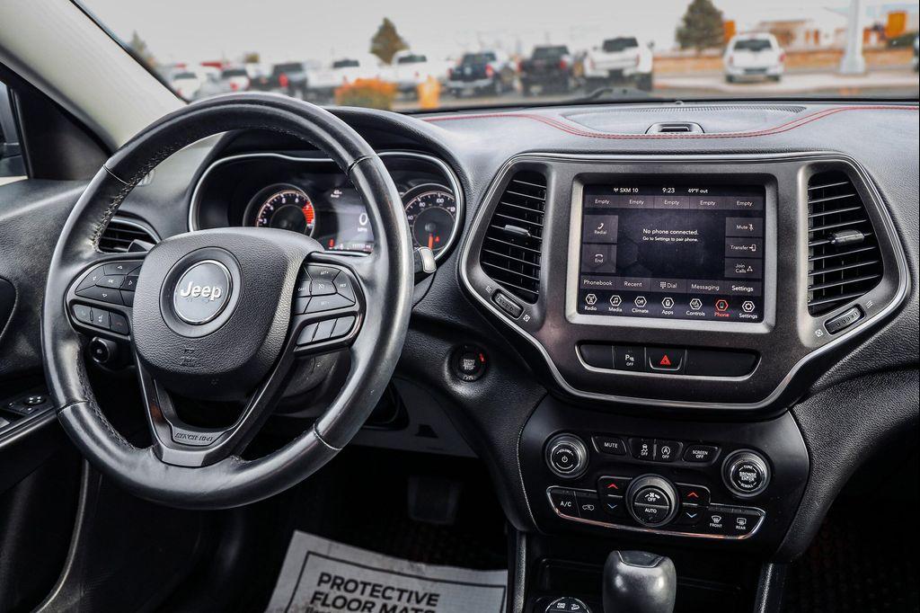 used 2019 Jeep Cherokee car, priced at $18,399