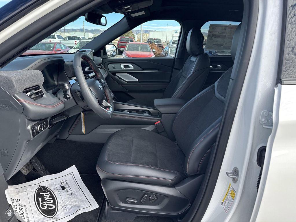new 2025 Ford Explorer car, priced at $60,610