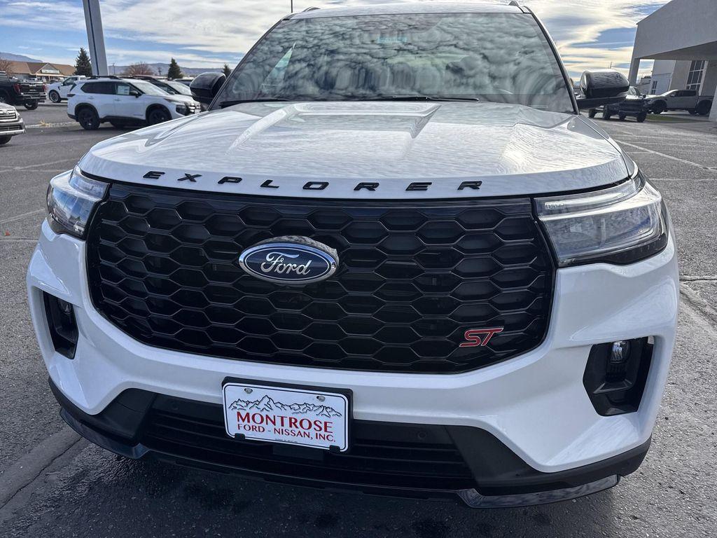 new 2025 Ford Explorer car, priced at $60,610
