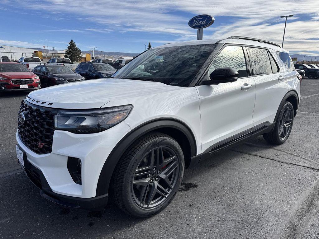 new 2025 Ford Explorer car, priced at $60,610