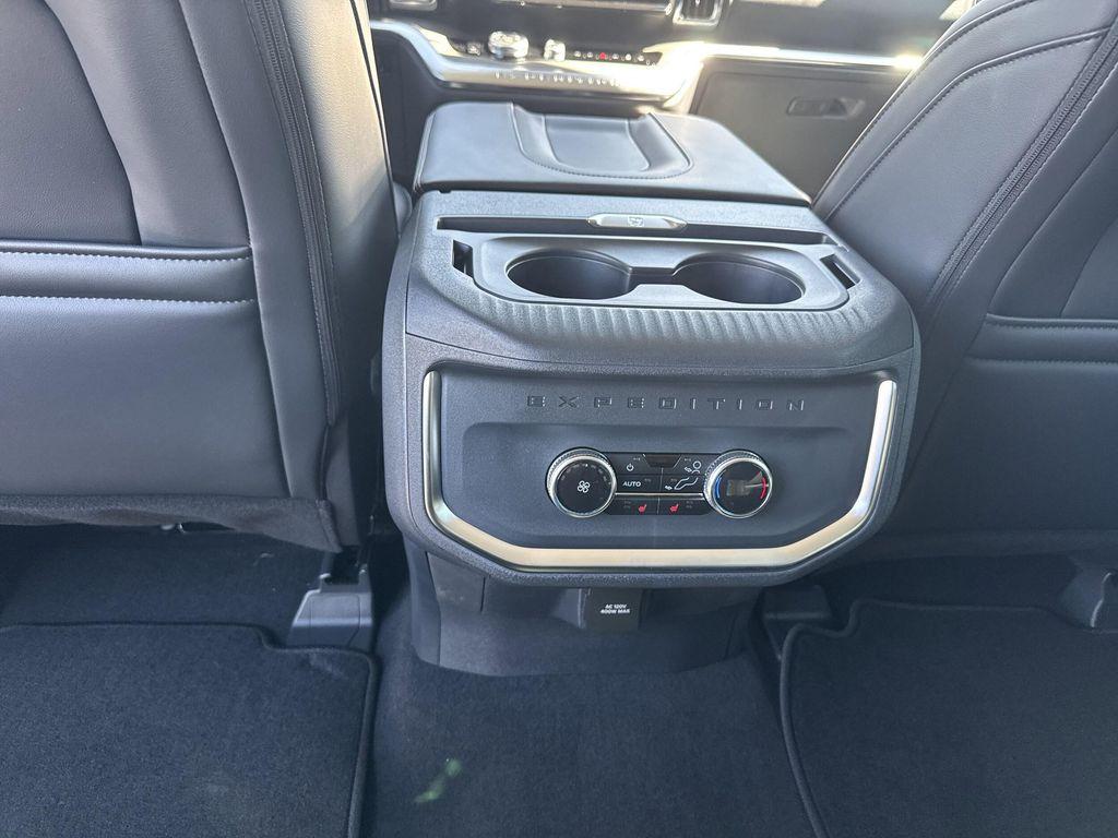 new 2025 Ford Expedition Max car, priced at $82,749