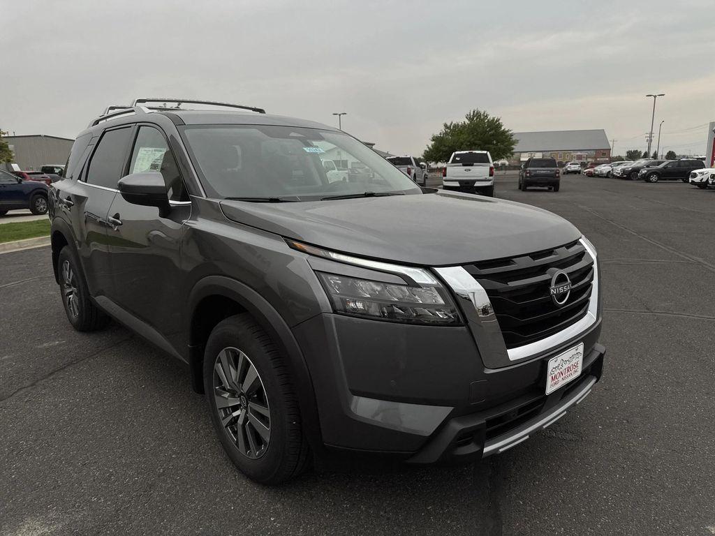 new 2025 Nissan Pathfinder car, priced at $42,604