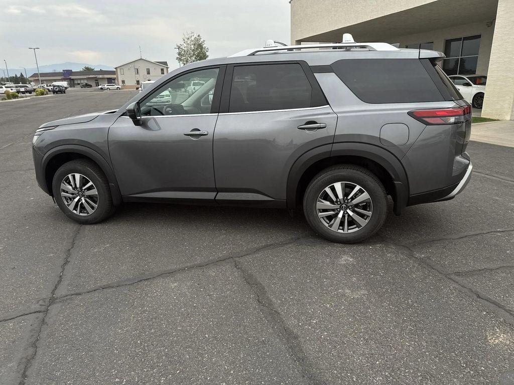 new 2025 Nissan Pathfinder car, priced at $42,604
